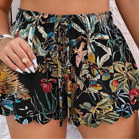 Pants - Tropical Shorts